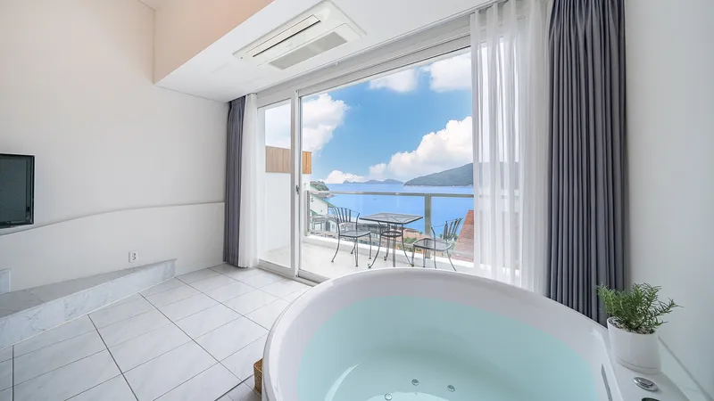 [Geoje] Yundol Village Emotional Ocean View Pension (C Building 201 or D201) 8