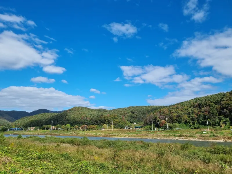[Chuncheon][Chuncheon, Gangwon-do] A small house with a yard along the Hongcheon River 21