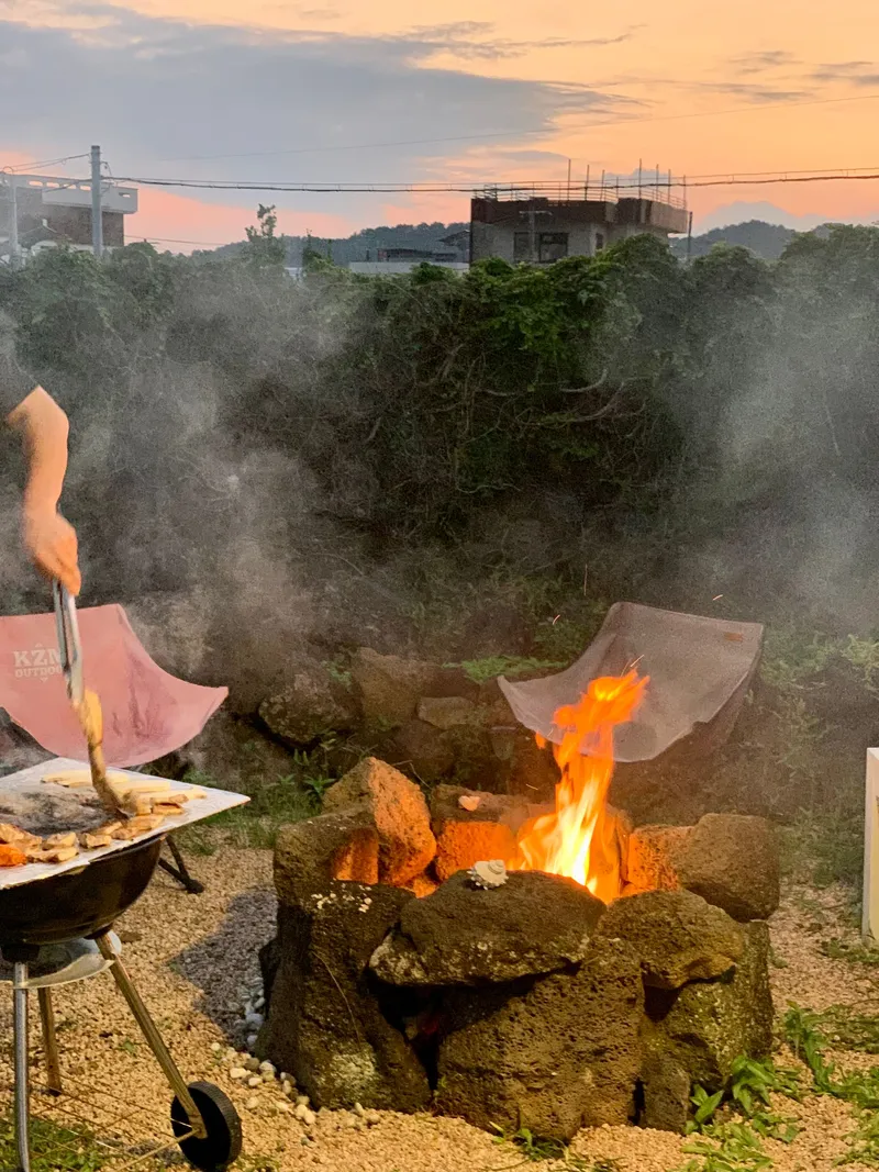 [제주 조천][북촌포구]바다거리 5초_트렌드 촌캉스 넓은마당 불멍,문어통발,낚시가능 252