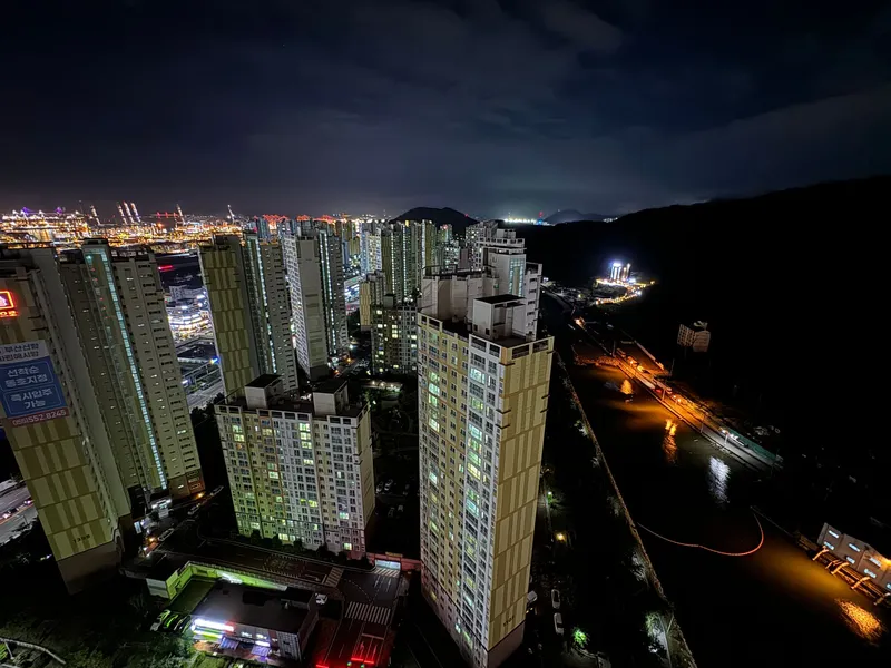 [Changwon] Two-room with a great harbor night view #Pets allowed 15th floor 15