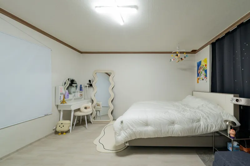 [Seo-gu, Daejeon][Daejeon Manyeon-dong] Spacious two-room with lots to enjoy #Nearby places with lots to do 65
