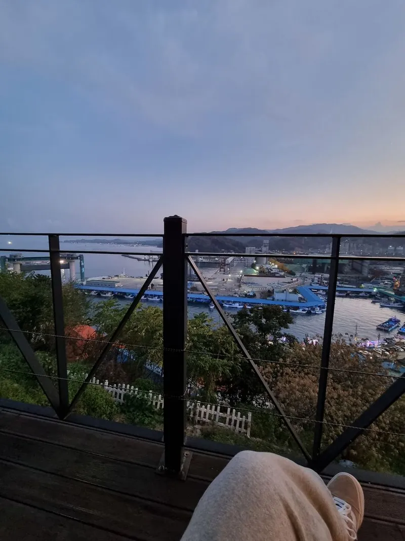 [강원 삼척] 삼척항과 바다를 품은 독정원과채 숙소 12