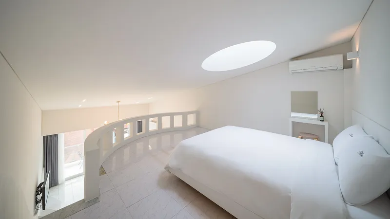 [Geoje] Yundol Village Emotional Ocean View Pension (C Building 201 or D201) 11