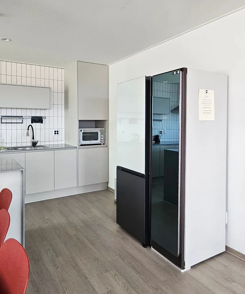 [Daejeong, Seogwipo] Entire 4th floor accommodation with a view of the ocean and Sanbangsan Mountain 69
