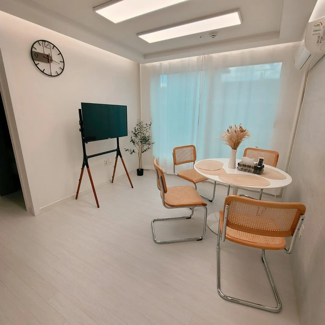 Gusan-dong Two-Bedroom House