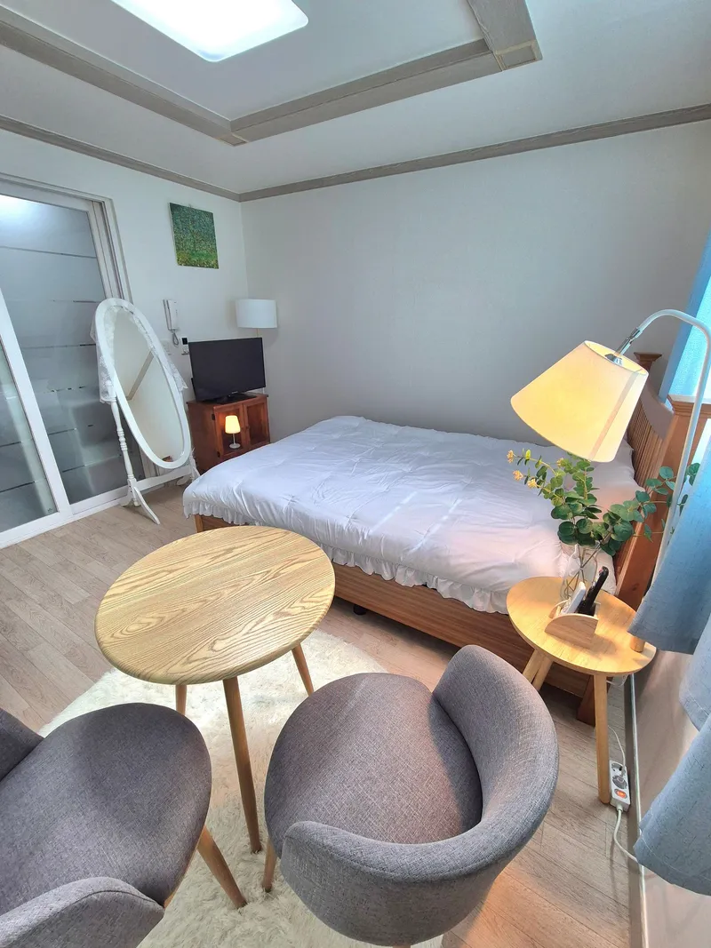[Suseong, Daegu] Cozy and emotional one-room accommodation near Suseong Lake in Dongdaegu 3
