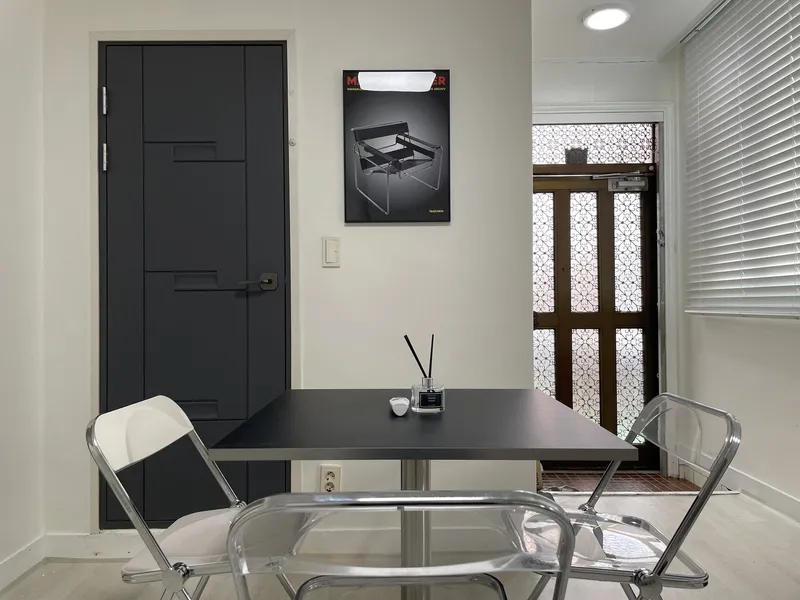 [Yongsan, Seoul] Itaewon/Noksapyeong Station 8-minute walk three-room 2