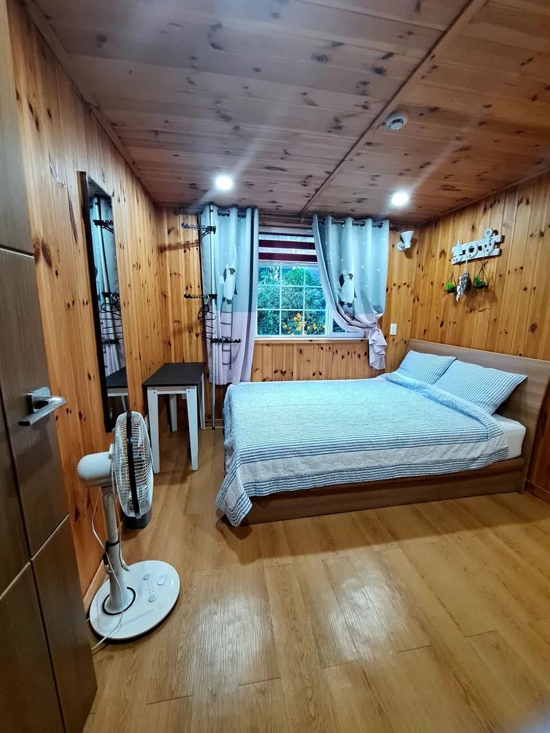 [Haean-dong, Jeju] Kids Pension, Family Pension, Blue Grassland Horse Ranch right in front of Jeju Airport (16 pyeong single-family duplex) 2