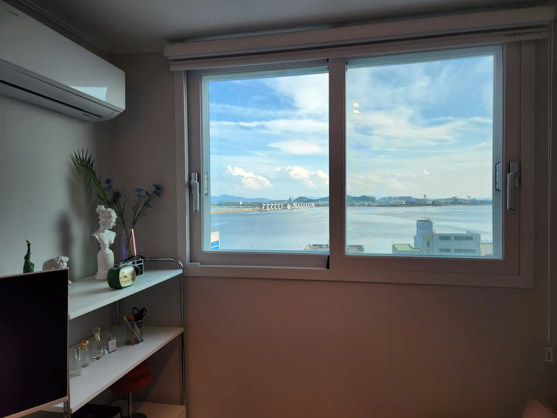 Sang-dong Ocean View Studio