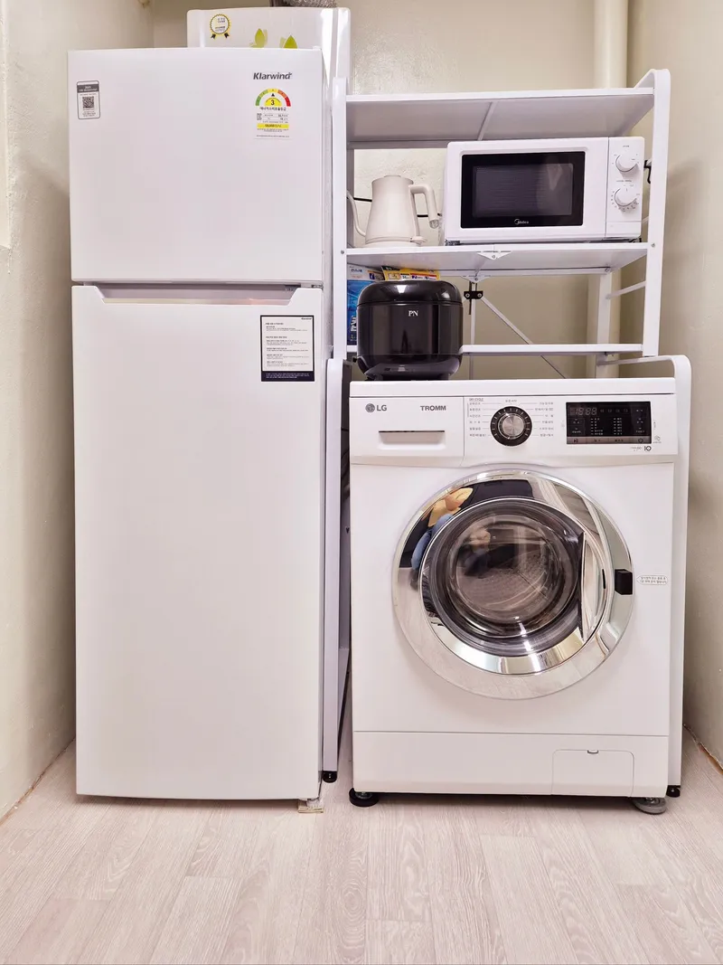[Jeonju] Fully-furnished room 204 in the new downtown area, Jeollabuk-do Provincial Office, and Hanok Village. 21
