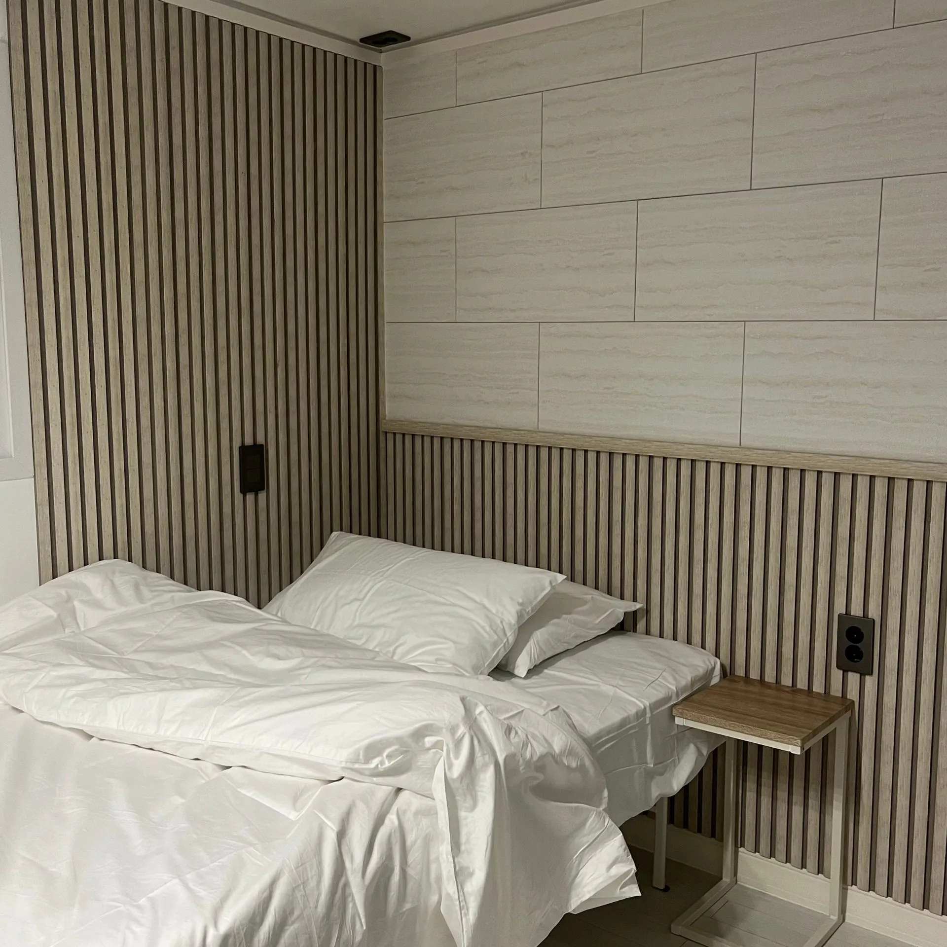 Itaewon-dong Remodeled One-Bedroom House