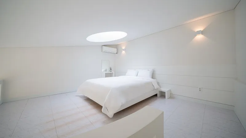 [Geoje] Yundol Village Emotional Ocean View Pension (C Building 201 or D201) 10