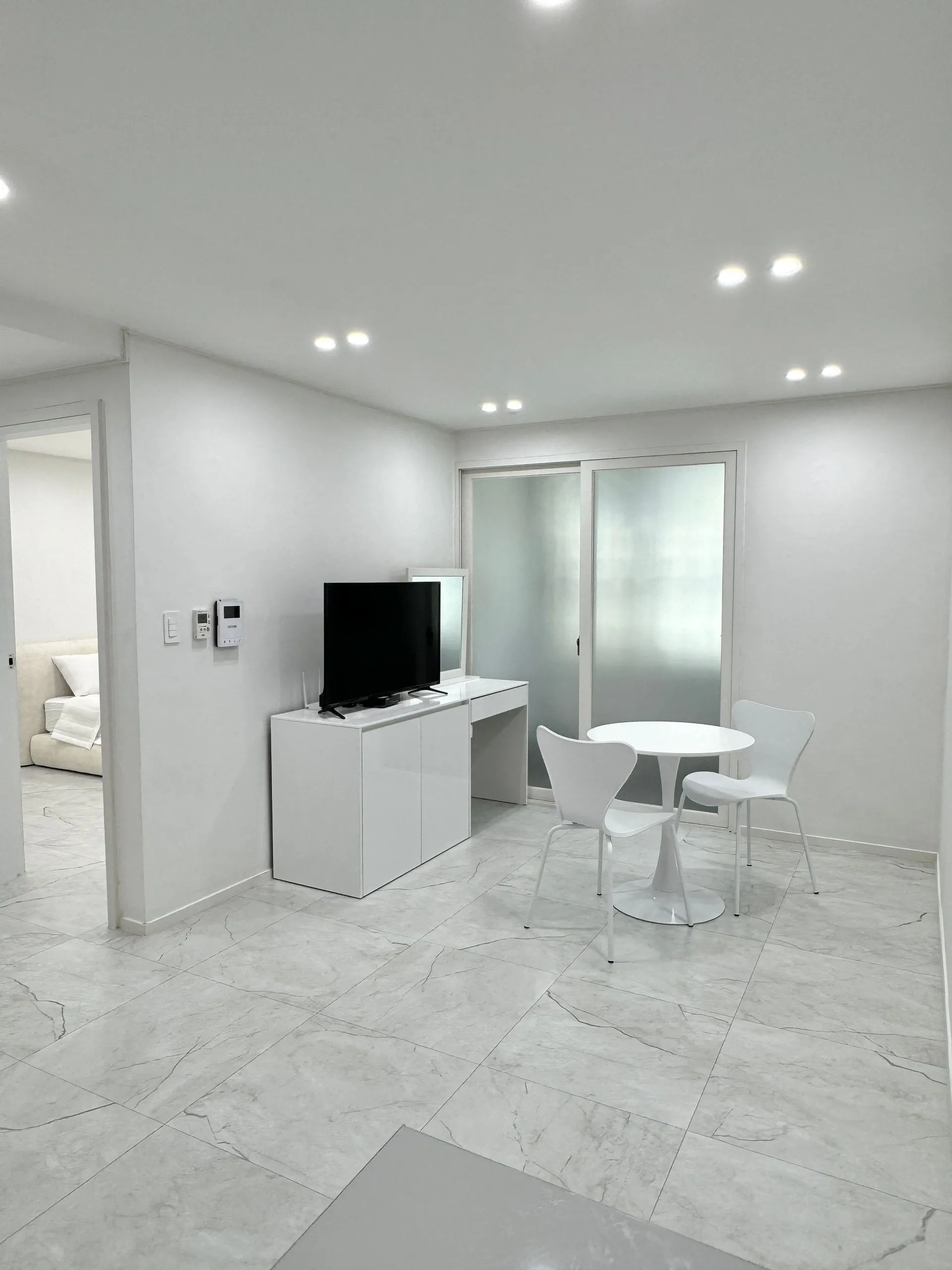 One-Bedroom in Buk-gu, Gyeongbuk — 40m², sleeps 3, 1 bath
