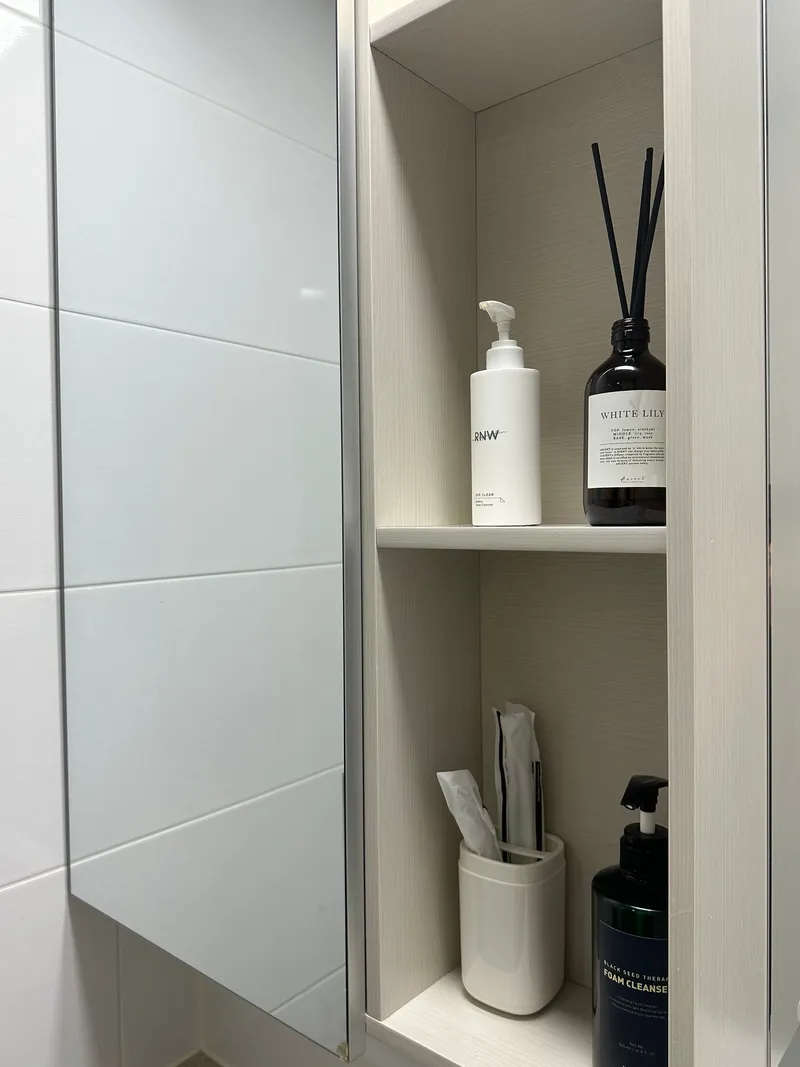 [Yuseong, Daejeon] Fully-furnished officetel with parking available near Yuseong Hot Springs Station 7
