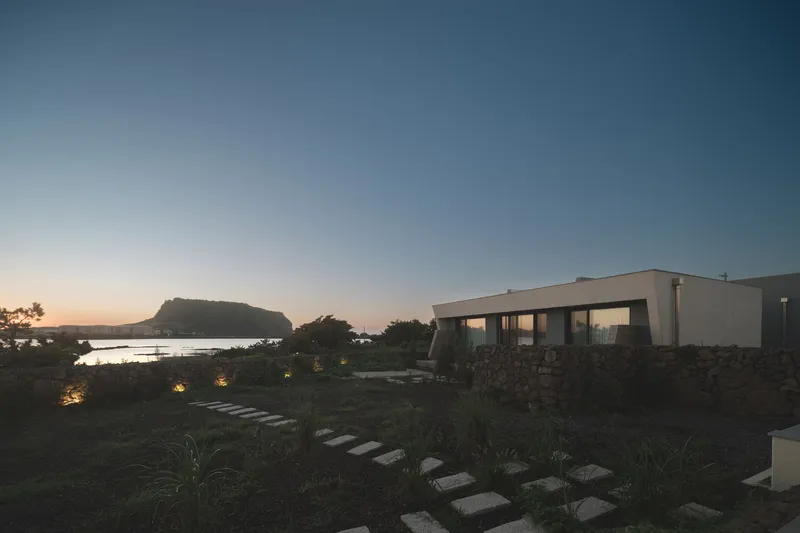 [Seongsan, Seogwipo] Stay with a view of Seongsan Sunrise Peak #Seongsan Sunrise Peak #View Restaurant B 41