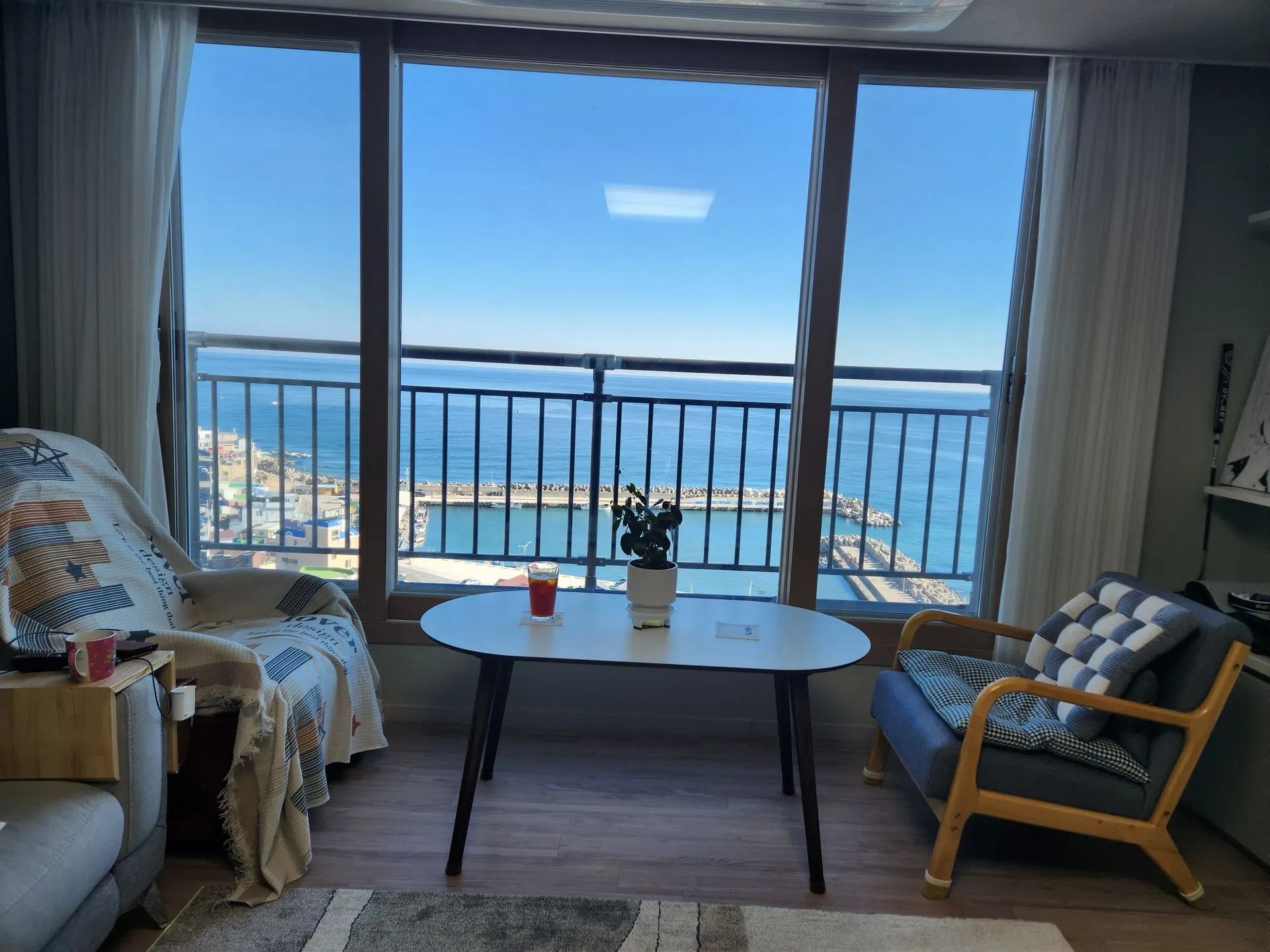 Ganggu-myeon Ocean View Two-Bedroom Apartment