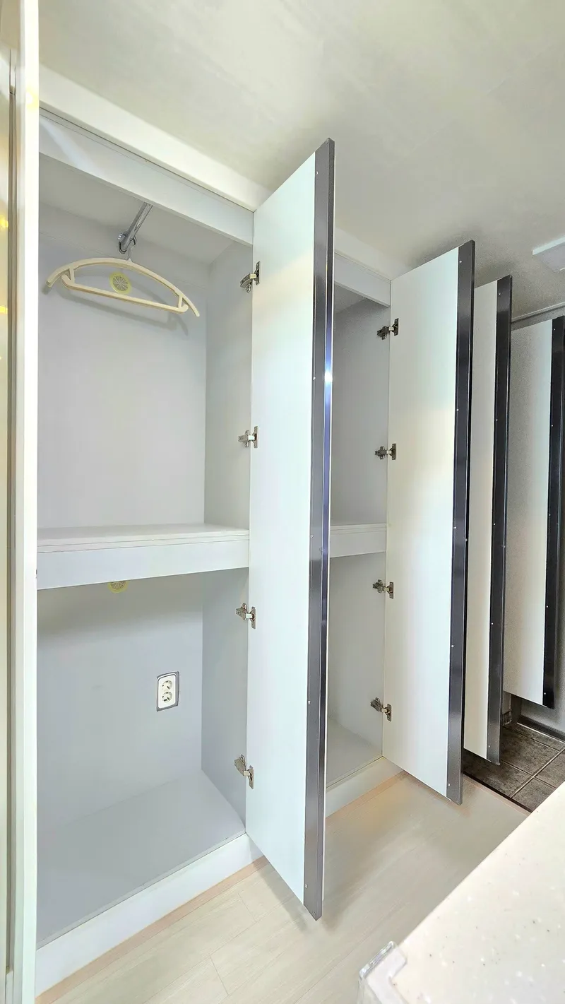 [Gangseo, Seoul] Stay for single life with high ceiling and glass windows 13