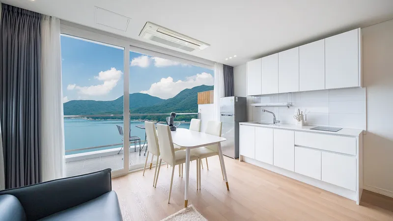 [Geoje] Emotional ocean view duplex pension with outdoor cypress 3