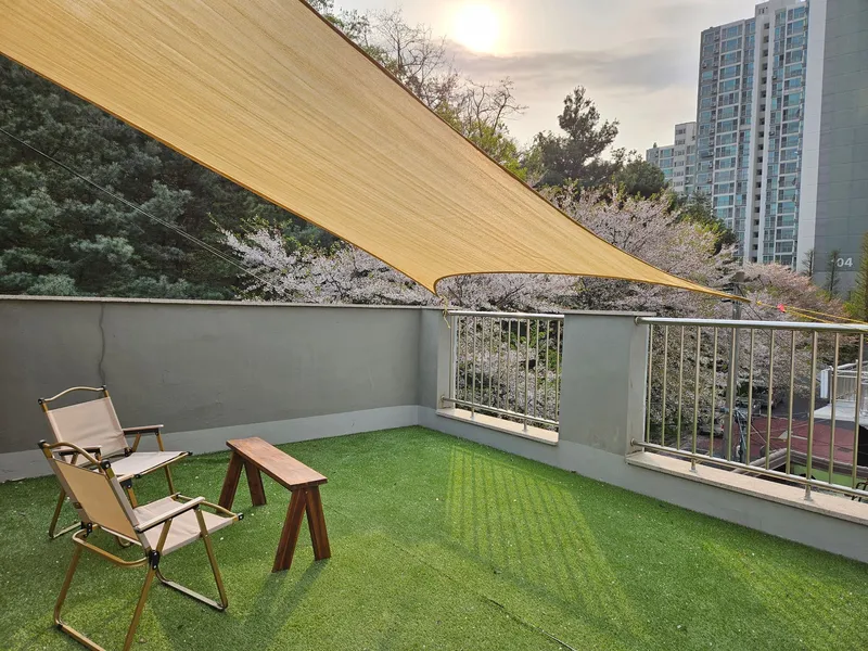[Guro, Seoul] 3rd floor villa with a beautiful cafe and rooftop terrace in the forest area, no management fee. 13