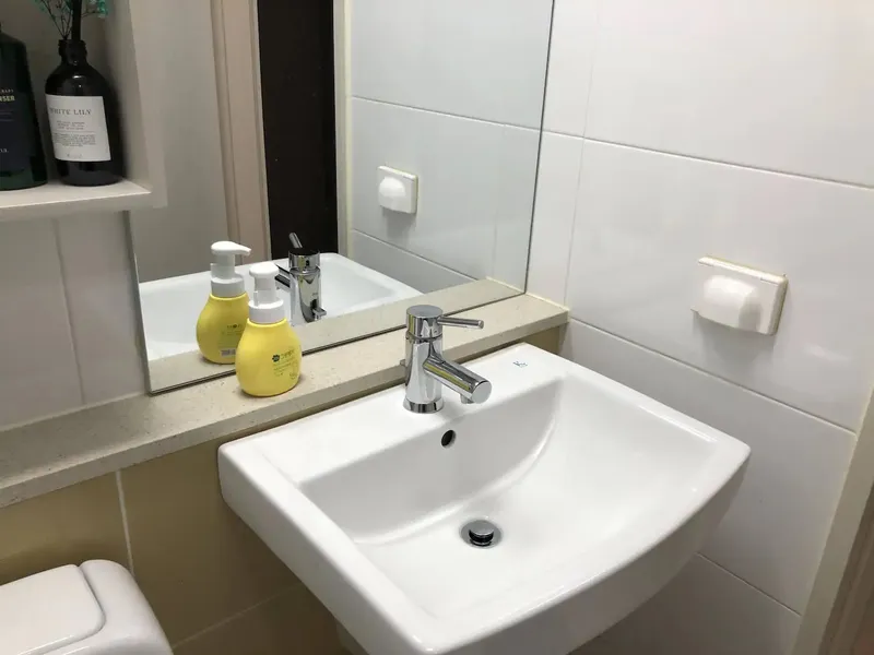 [Yuseong, Daejeon] Fully-furnished officetel with parking available near Yuseong Hot Springs Station 5
