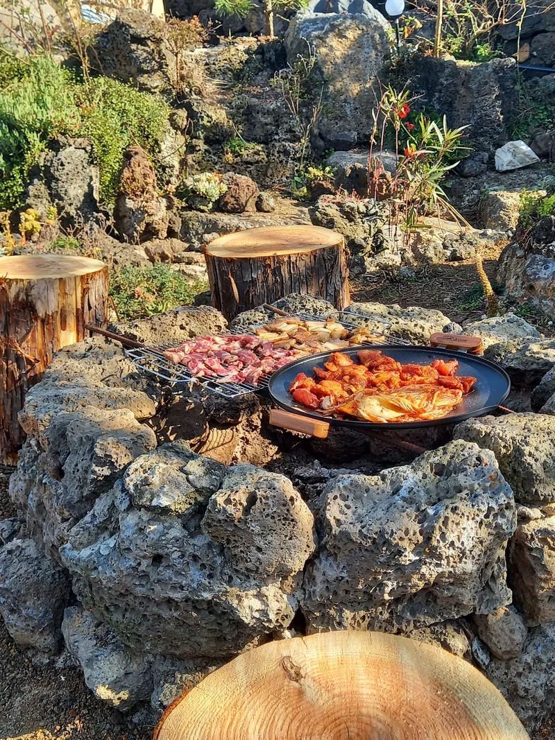 [Gujwa, Jeju] 500-pyeong flower yard independent pool villa better than swimming steam sauna Nakako front view #Cherry blossoms 43