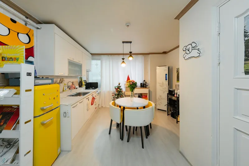 [Seo-gu, Daejeon][Daejeon Manyeon-dong] Spacious two-room with lots to enjoy #Nearby places with lots to do 84