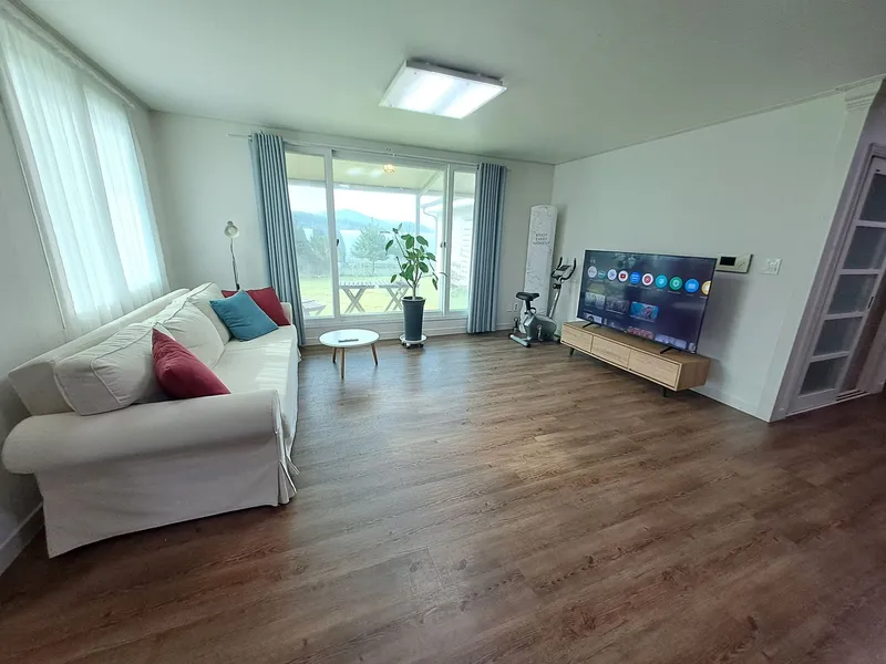 [Yangpyeong] A 33-pyeong, three-room, independent house in a quiet rural village with good air 2