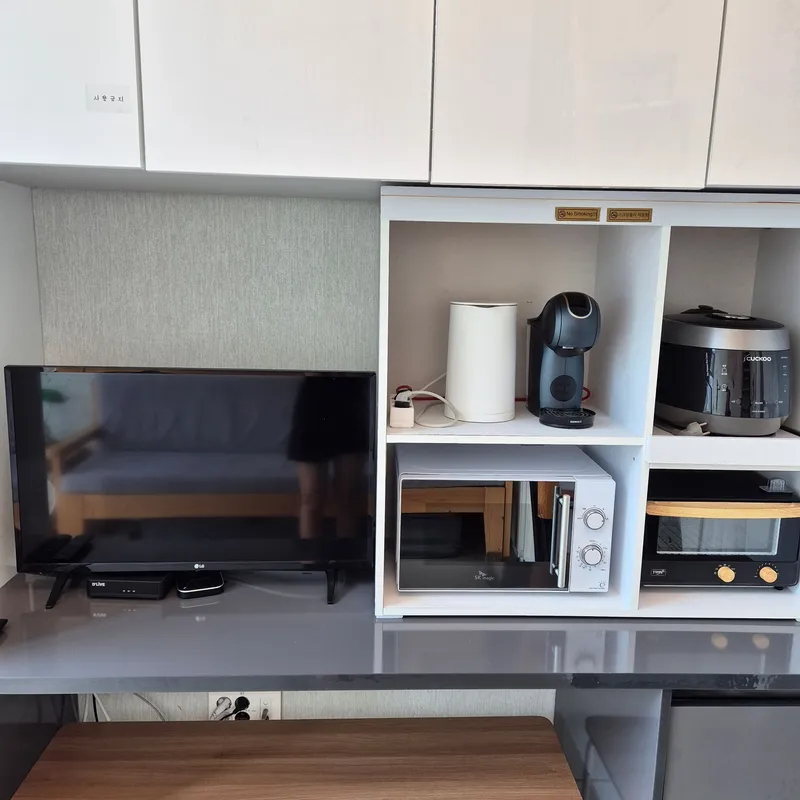 [Gangdong, Seoul] 3-minute walk from Amsa Station, 5m high duplex one-room house with good lighting 12
