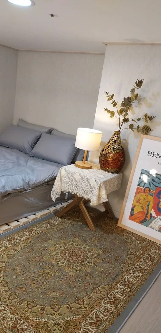 [Gangdong, Seoul] 3-minute walk from Amsa Station, 5m high duplex one-room house with good lighting 2