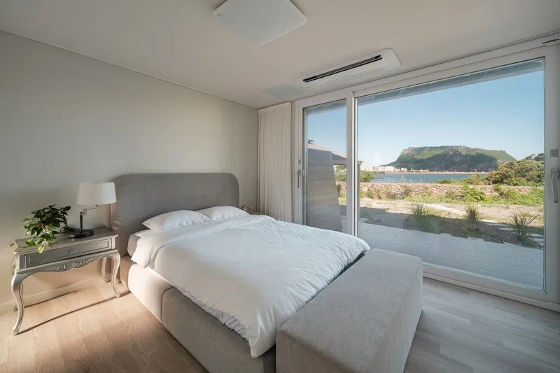[Seongsan, Seogwipo] Stay with a view of Seongsan Sunrise Peak #Seongsan Sunrise Peak #View Restaurant B 15