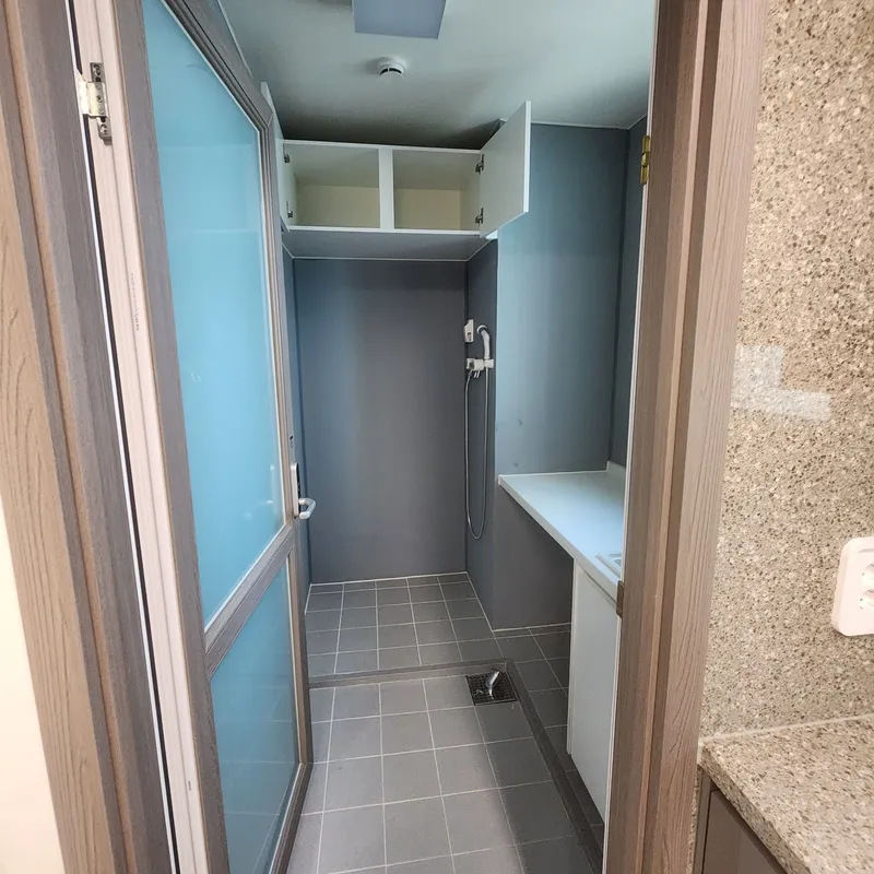 [Yeonsu, Incheon] 10-person ocean view full air conditioning 35 pyeong newly built 4-room apt 60