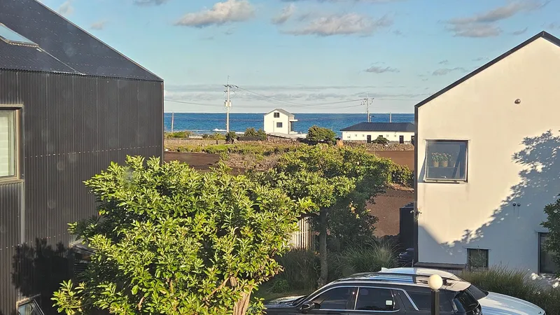 [Gujwa, Jeju] A detached house with a beautiful view of the sea, stone walls, and fields, 30 seconds from the entrance to the complex. 41
