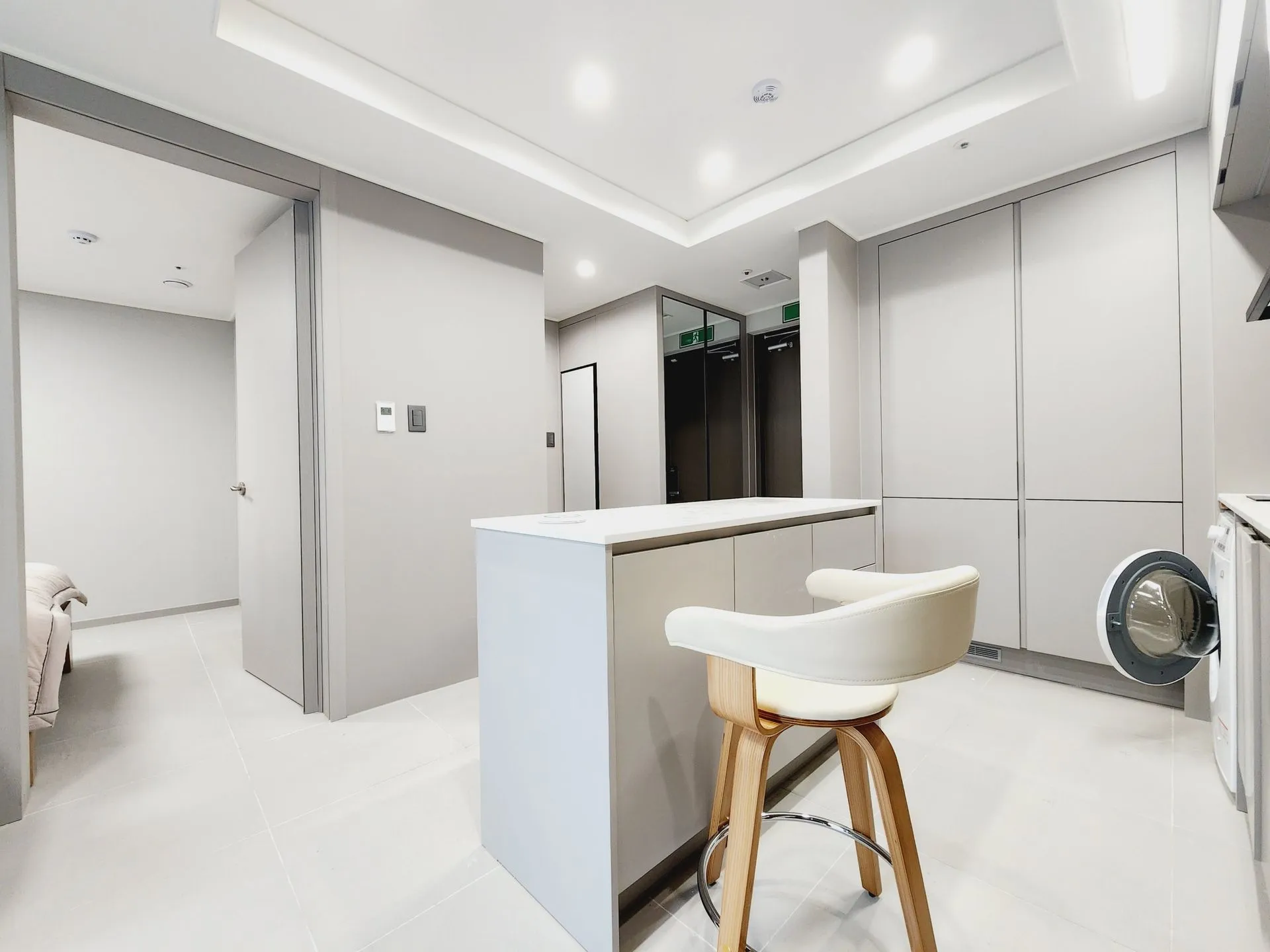 Euljiro Two-Room Efficiency Apartment