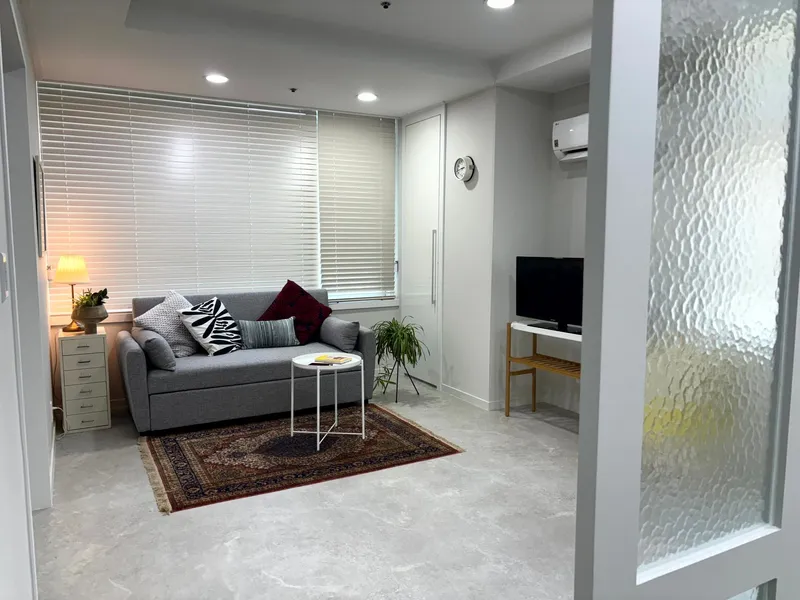 [Jongno, Seoul] 3 min walk from Cheonggyecheon to Sinseoldong Station #Triple station area #Remodeling 4