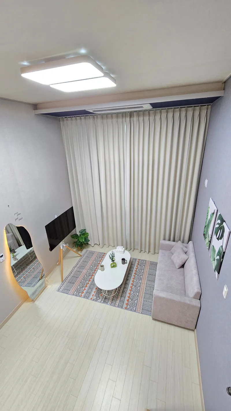 [Gangseo, Seoul] Stay for single life with high ceiling and glass windows 14