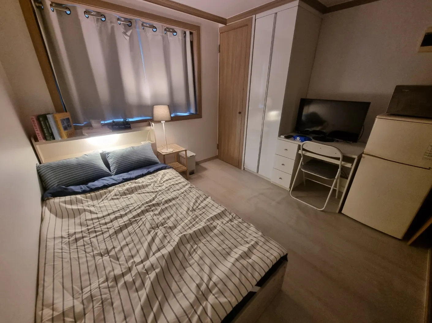 Woncheon-dong Transit-Friendly One-Bedroom House