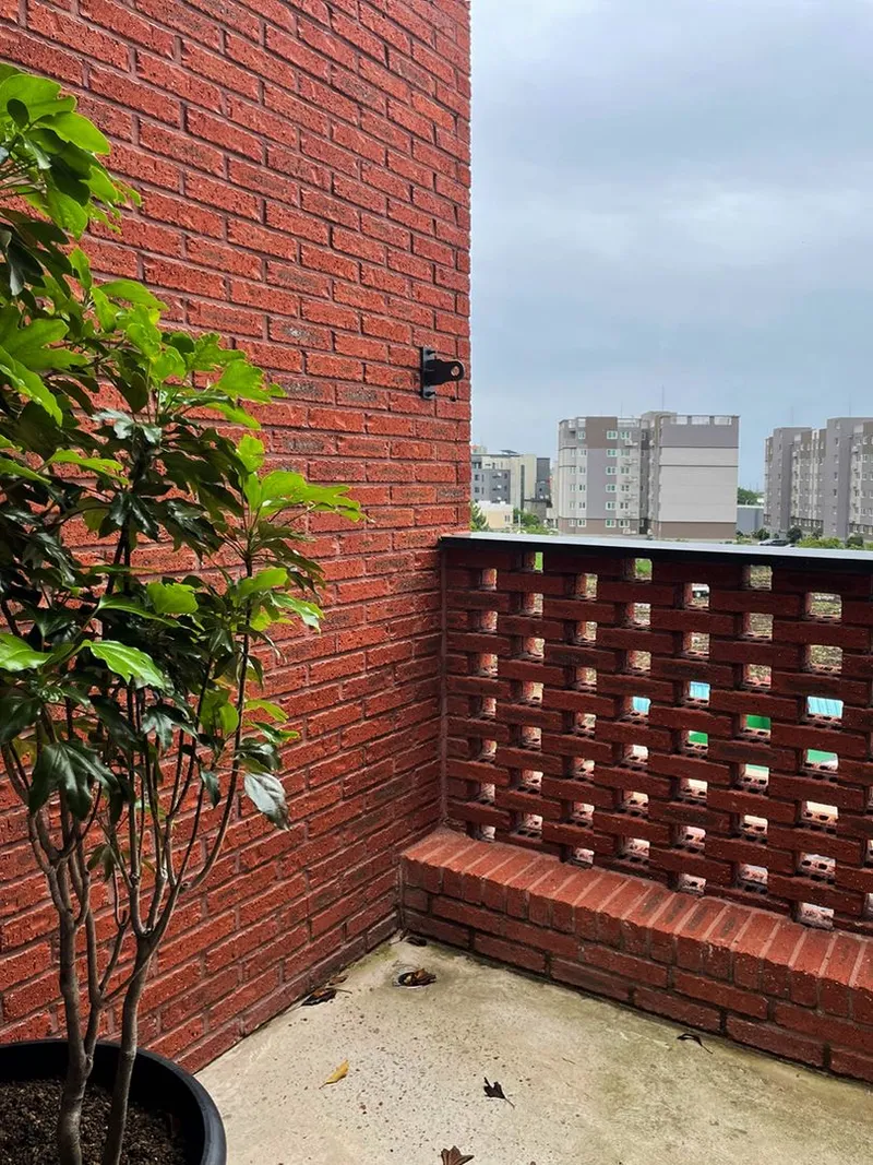 [Daejeong, Seogwipo] Entire 4th floor accommodation with a view of the ocean and Sanbangsan Mountain 81