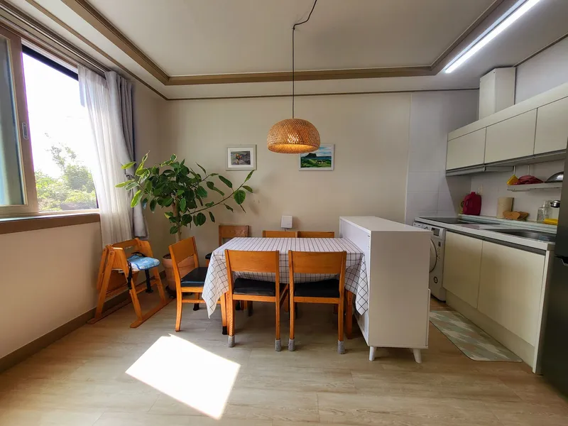 [Gujwa, Jeju] One-room stay (16 pyeong) in a quiet village with a view of the sea in Pyeongdae #102 33