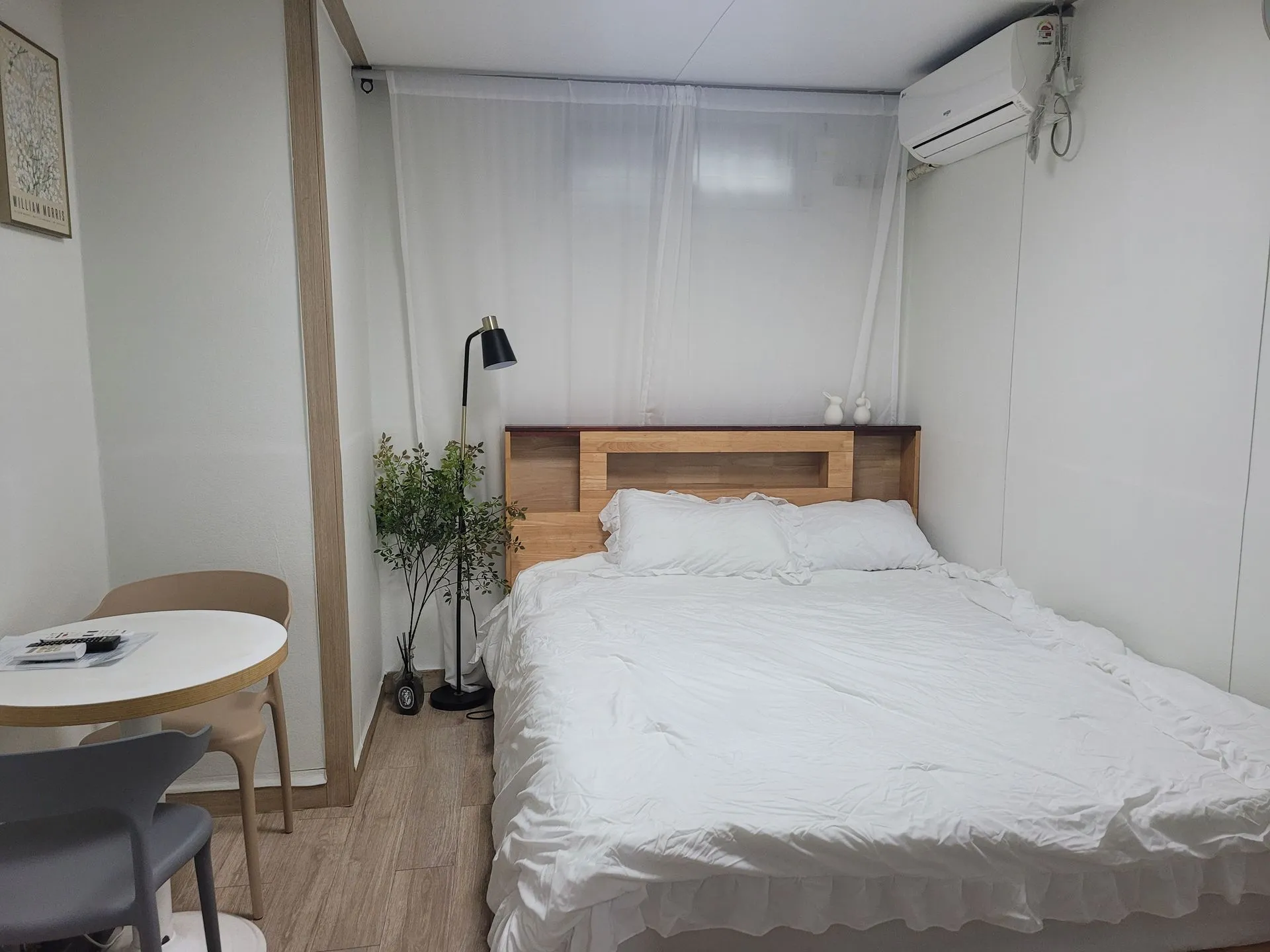 Yeomni-dong One-Bedroom House near Station