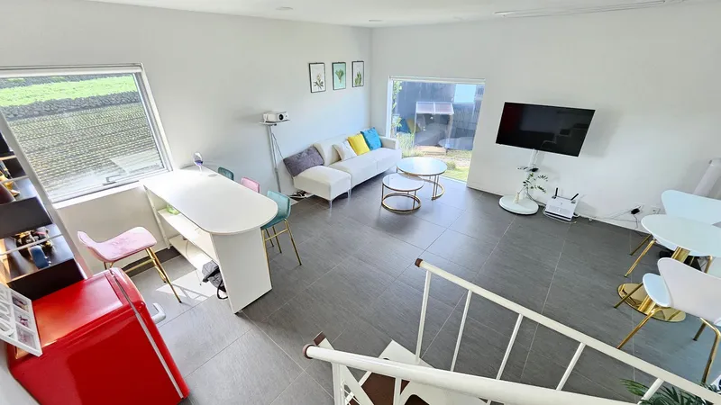 [Gujwa, Jeju] A detached house with a beautiful view of the sea, stone walls, and fields, 30 seconds from the entrance to the complex. 47