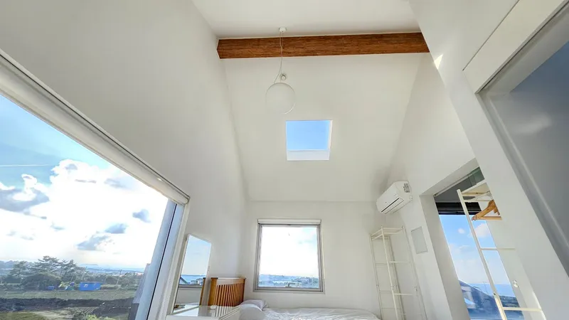 [Gujwa, Jeju] A detached house with a beautiful view of the sea, stone walls, and fields, 30 seconds from the entrance to the complex. 7