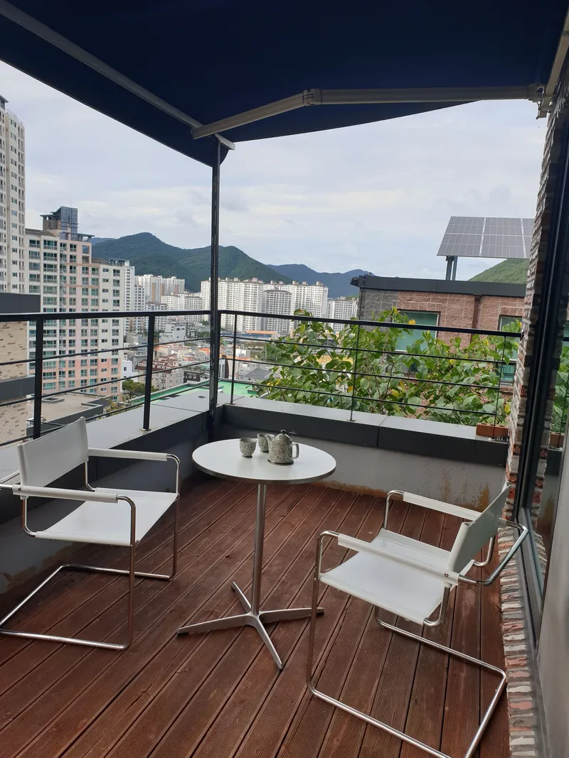 [경남 거제] 거제 수국 가득한 정원주택 33