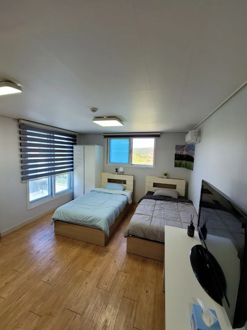 [Yeongjong, Incheon] Comfortable twin room with elevator and full options near Incheon Airport 3
