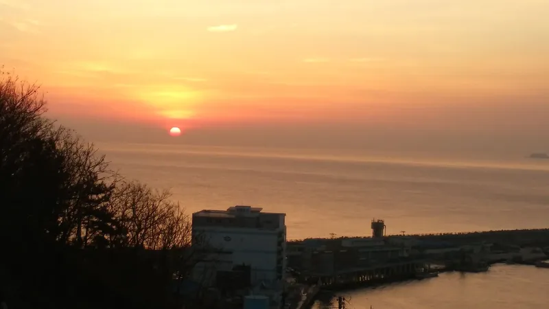 [강원 삼척] 삼척항과 바다를 품은 독정원과채 숙소 16