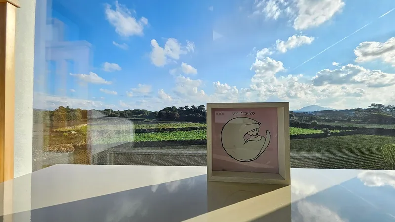 [Gujwa, Jeju] A detached house with a beautiful view of the sea, stone walls, and fields, 30 seconds from the entrance to the complex. 4