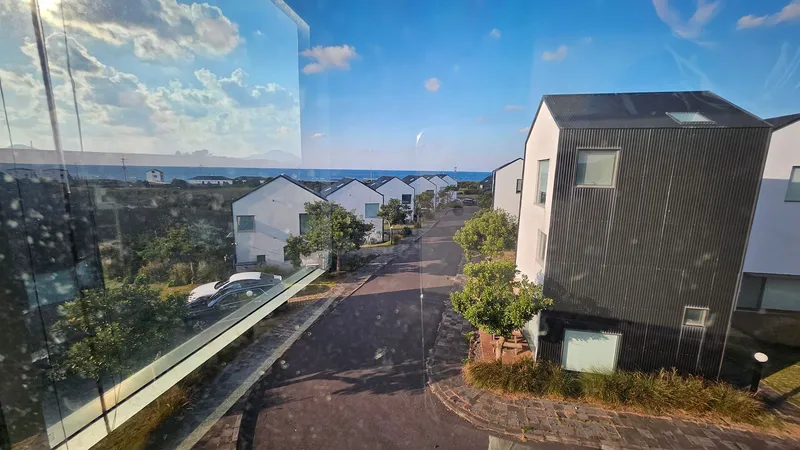 [Gujwa, Jeju] A detached house with a beautiful view of the sea, stone walls, and fields, 30 seconds from the entrance to the complex. 9