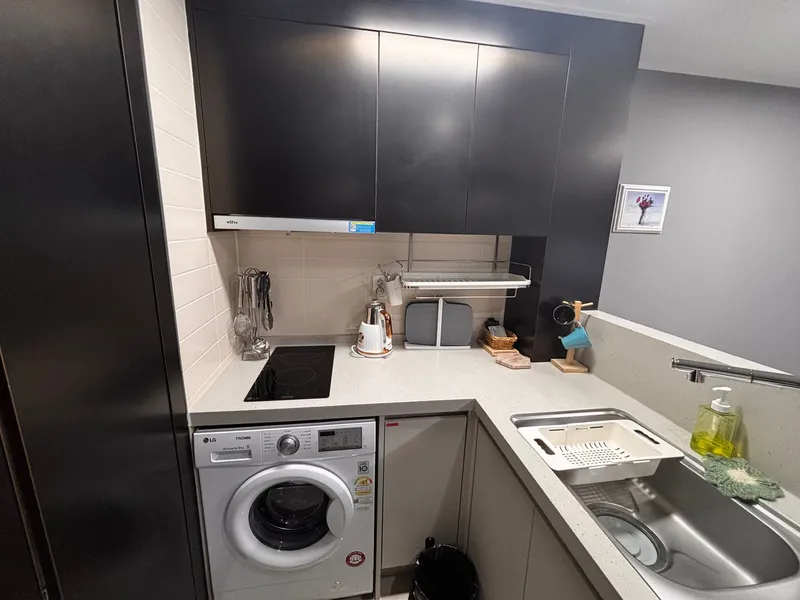 [Suyeong, Busan] Drone Show, Panoramic Ocean View, Two-Room Apartment, Free Parking, Review Check 42