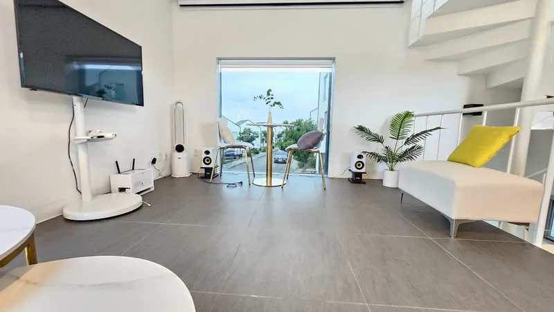 [Gujwa, Jeju] A detached house with a beautiful view of the sea, stone walls, and fields, 30 seconds from the entrance to the complex. 60