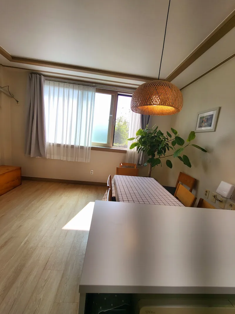 [Gujwa, Jeju] One-room stay (16 pyeong) in a quiet village with a view of the sea in Pyeongdae #102 35