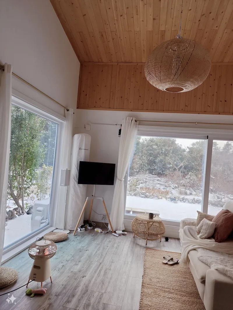 [Seongsan, Seogwipo][Seogwipo/Seongsan/Pyoseon] Healing two-room detached house with a small yard and stone wall 10